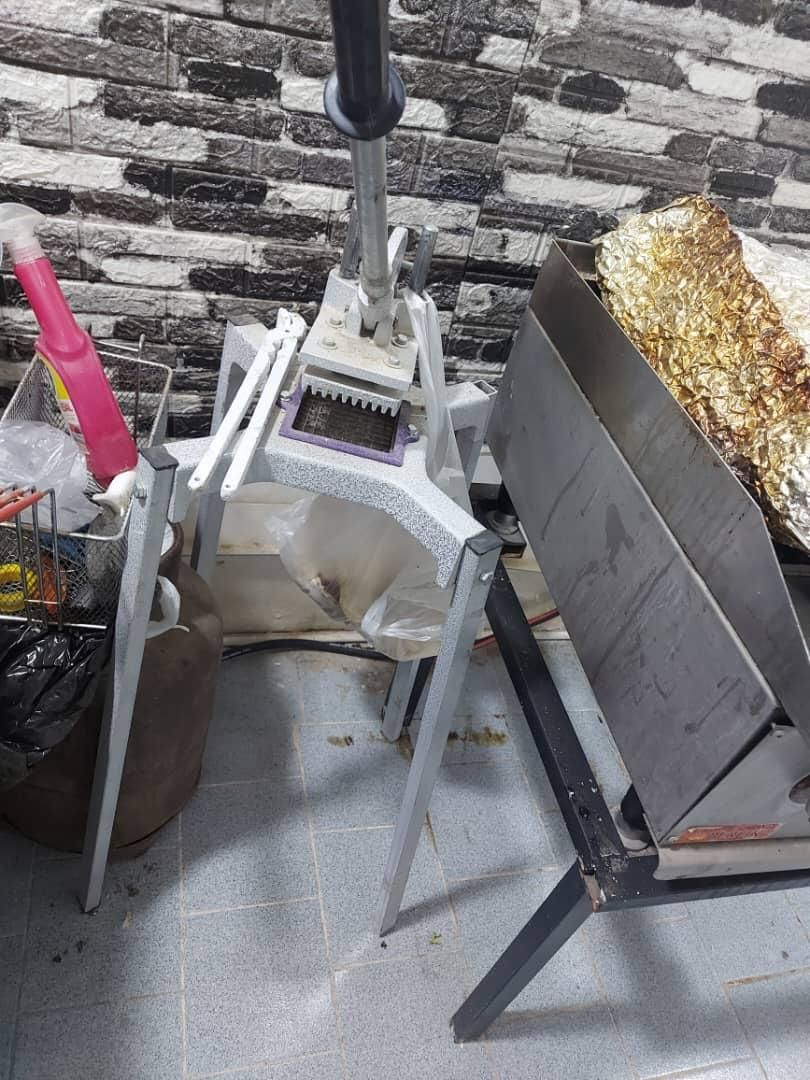 تجهیزات کافه ورستوران/سرخ کن/خلال کن/آون/جارو برقی|کافی‌شاپ و رستوران|زاهدان, |دیوار