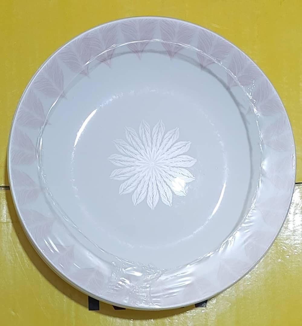 سرویس آرکوپال ۶ نفره مدل پر صورتی نو نو|ظروف سرو و پذیرایی|تهران, مجیدیه|دیوار