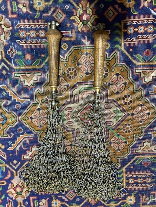 لاله برنجی و زنجیر علامت محرم|کلکسیون اشیاء عتیقه|تهران, مجیدیه|دیوار