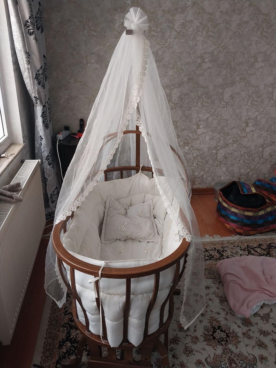 گهواره چوبی نوزاد|اسباب و اثاث بچه|اردبیل, |دیوار