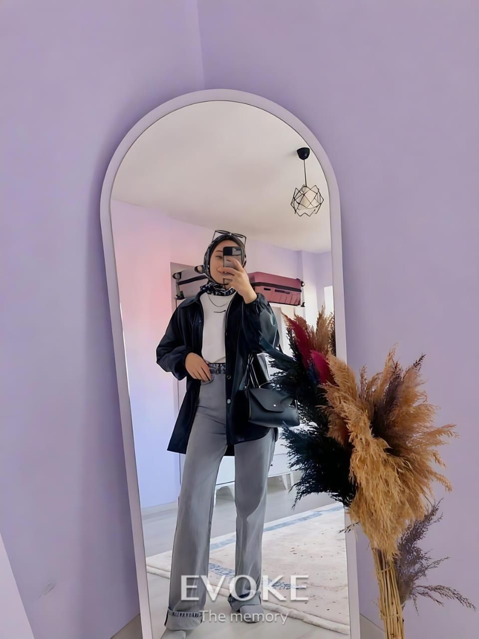 آینه آواتور|آینه|خرم‌آباد, |دیوار