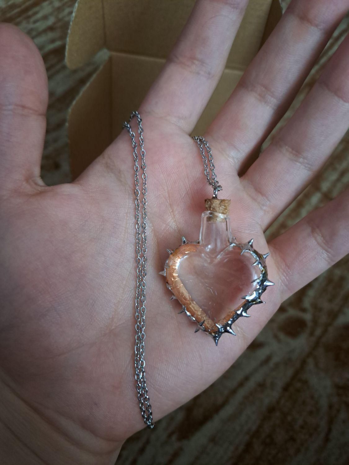 گردنبند جای خون طرح قلب دستساز|بدلیجات|رشت, دروازه لاکان|دیوار