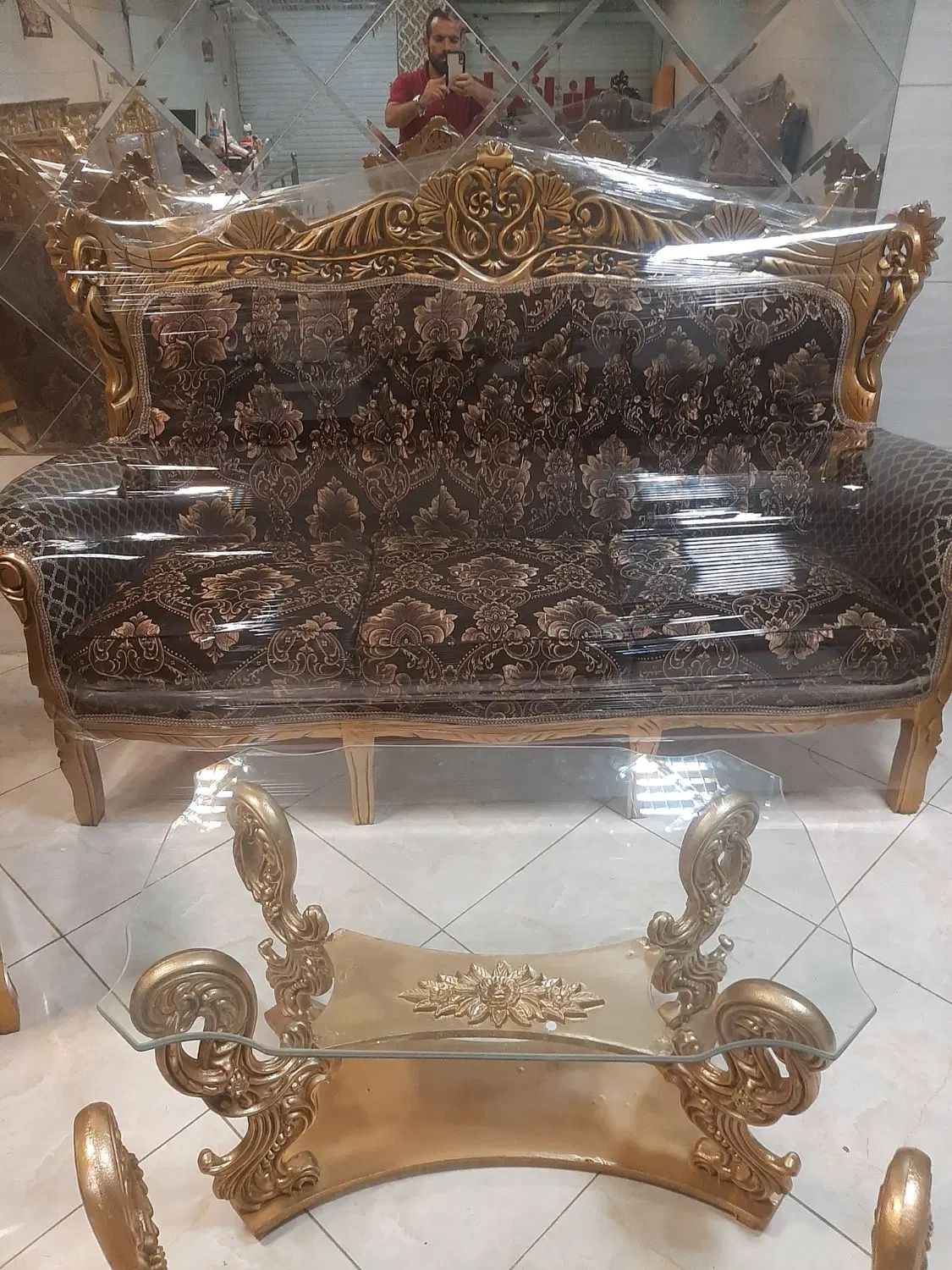 مبل فرانسوی ۹نفره تمام منبت شده کار ملایری|مبلمان خانگی و میز عسلی|قزوین, |دیوار