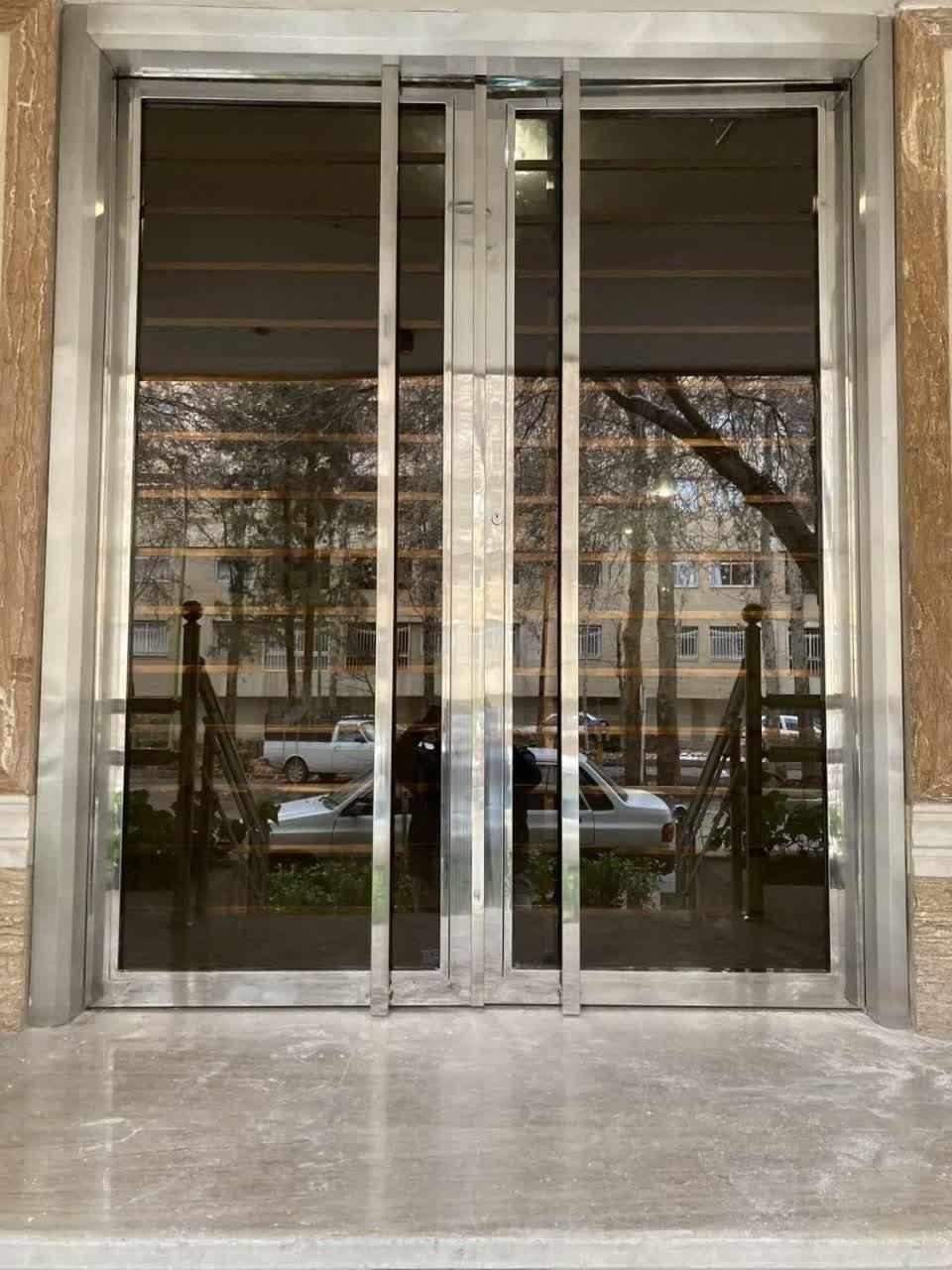 انواع نرده استیل،آلومینیوم،آهنی ،درب استیل|خدمات پیشه و مهارت|اصفهان, شهرک کاوه|دیوار