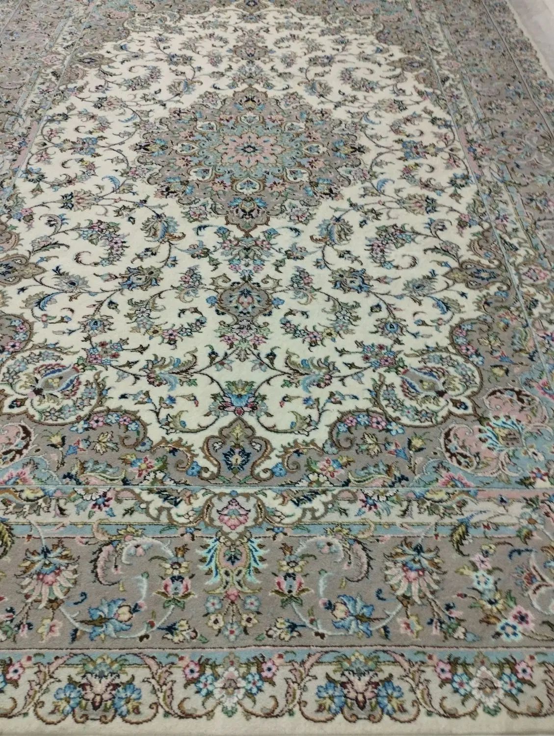 فرش دستباف 9متری کاشان طرح جدید|فرش|تهران, خانی آباد نو شمالی|دیوار