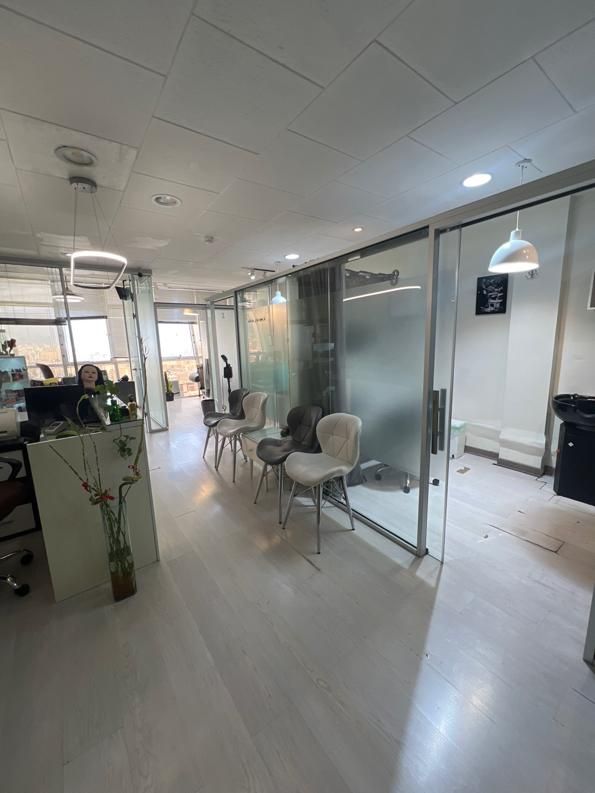 تعویض چسب وفروش نصب پروتز|خدمات آرایشگری و زیبایی|تهران, صادقیه|دیوار