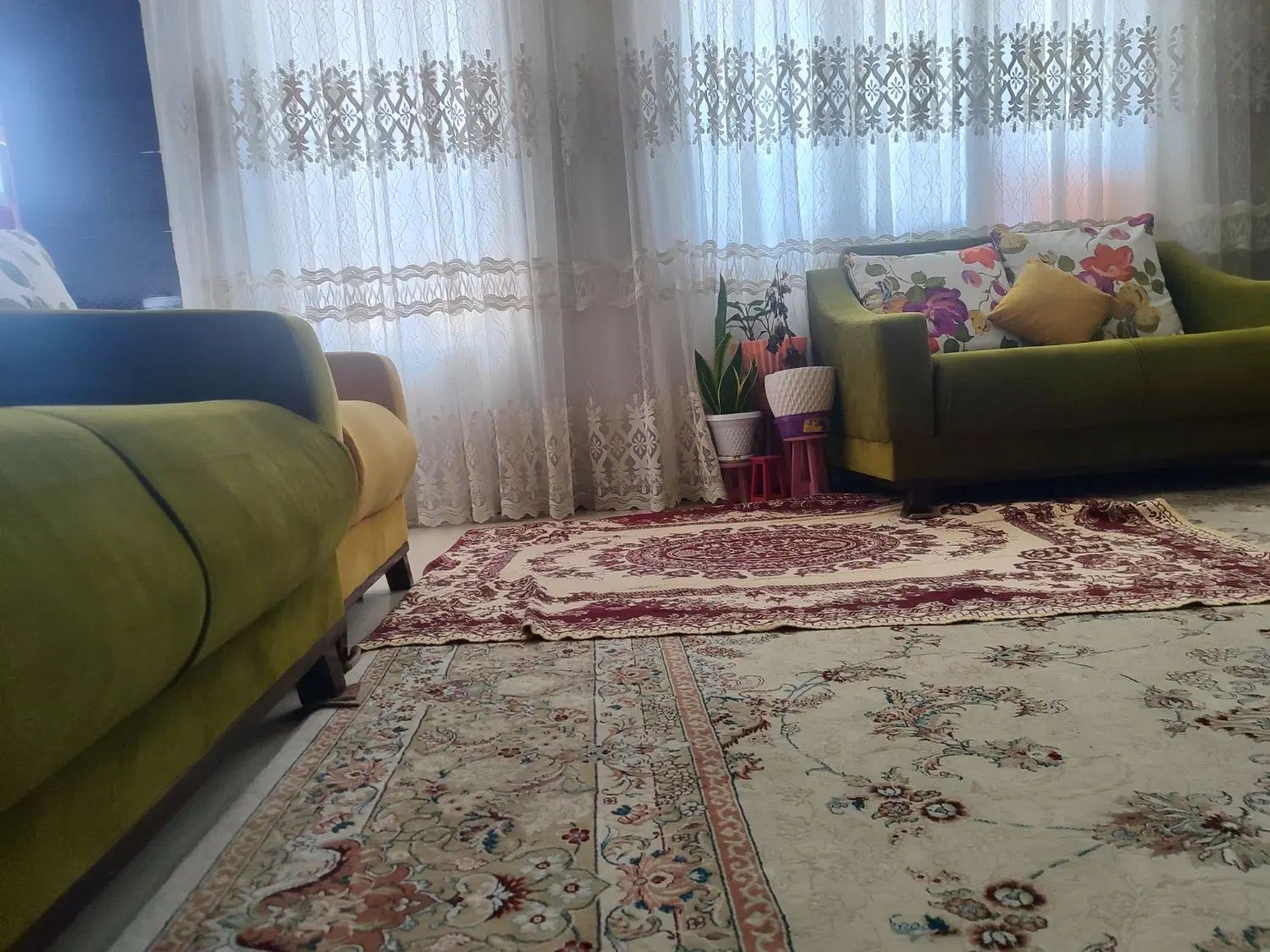 مبل راحتی|مبلمان خانگی و میز عسلی|اصفهان, فرماندهی انتظامی اصفهان|دیوار