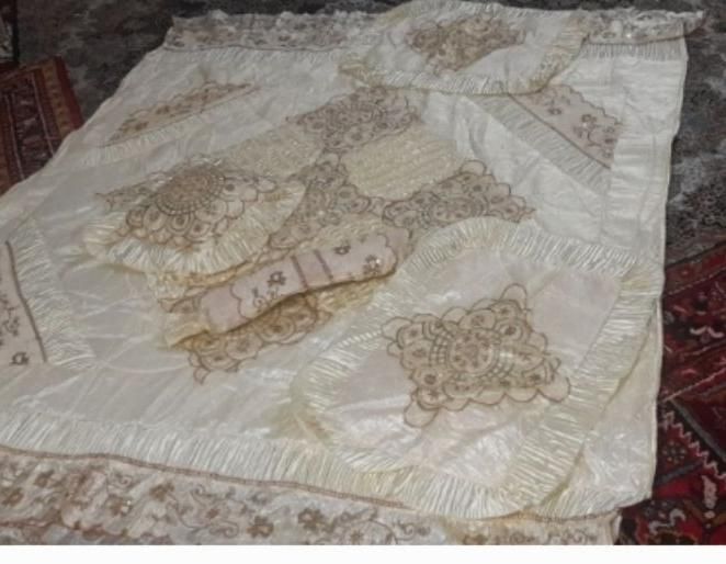 روتختی ملیله دوزی عروس ساتن طلایی ۲نفره|سرویس روتختی|تبریز, |دیوار