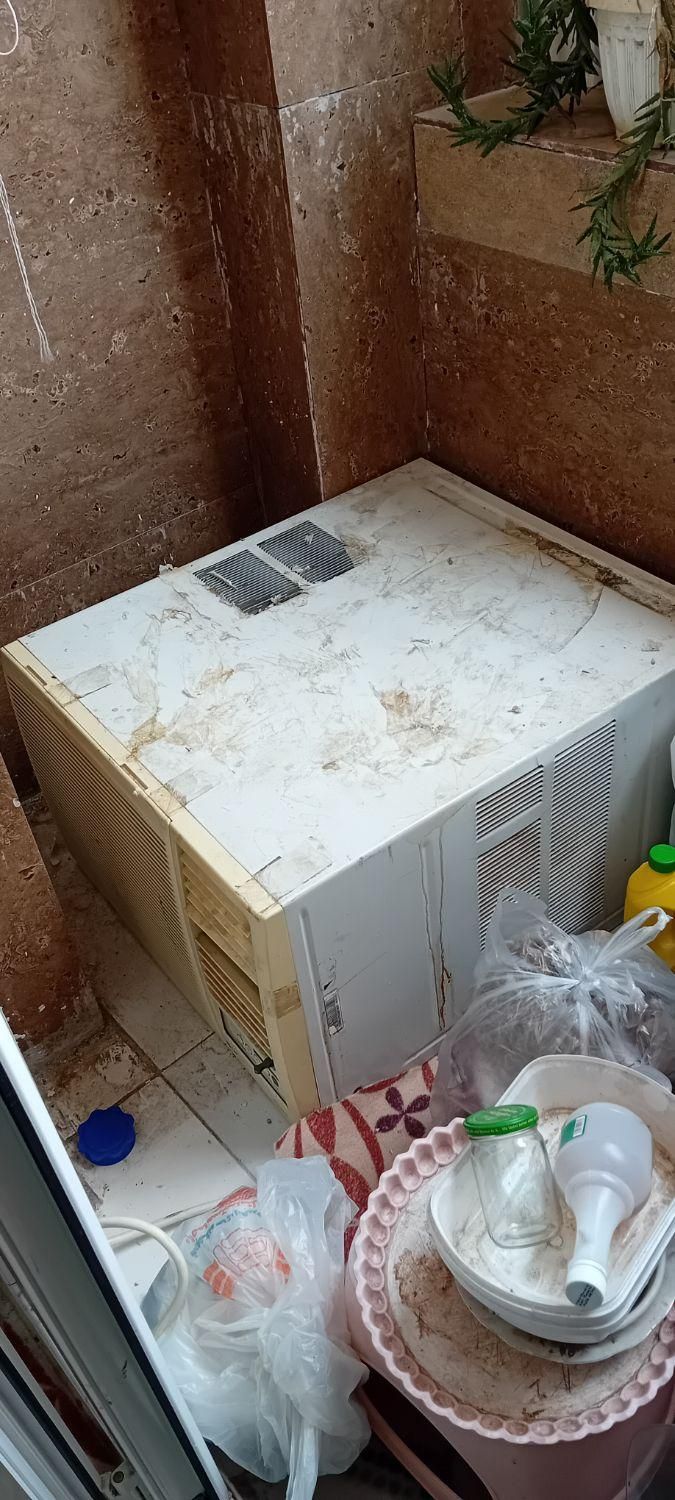 کولر پنجره ای ال جی|کولر گازی و فن‌کوئل|رشت, عینک|دیوار