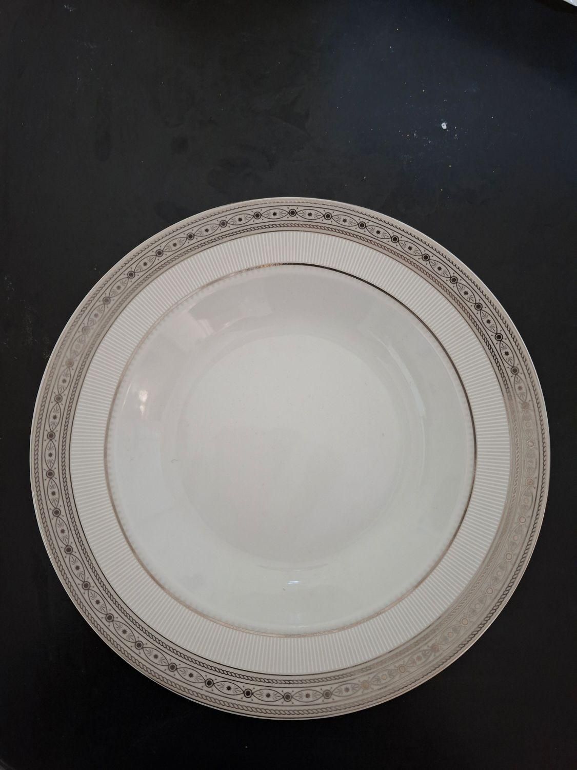 سرویس چینی مقصود ۱۲ نفره|ظروف سرو و پذیرایی|قم, شهرک امام حسن|دیوار