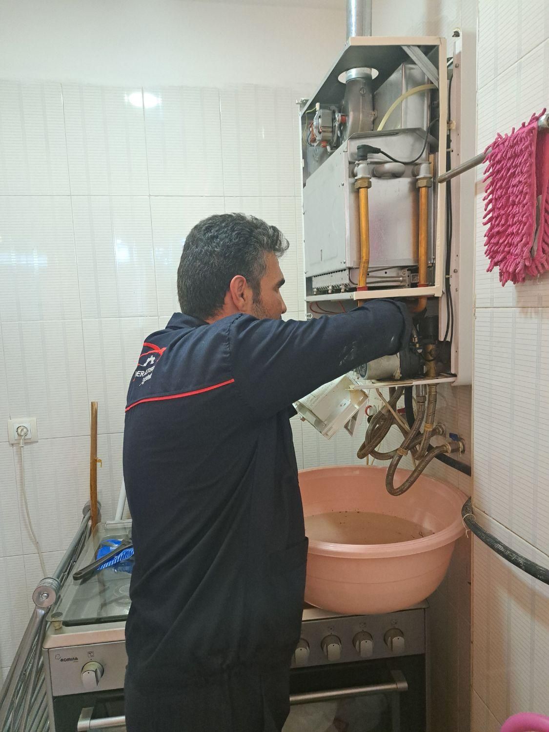 تعمیرکار،تعمیر،سرویس نصب و تعمیرات پکیج وکولر گازی|خدمات پیشه و مهارت|کرمانشاه, |دیوار