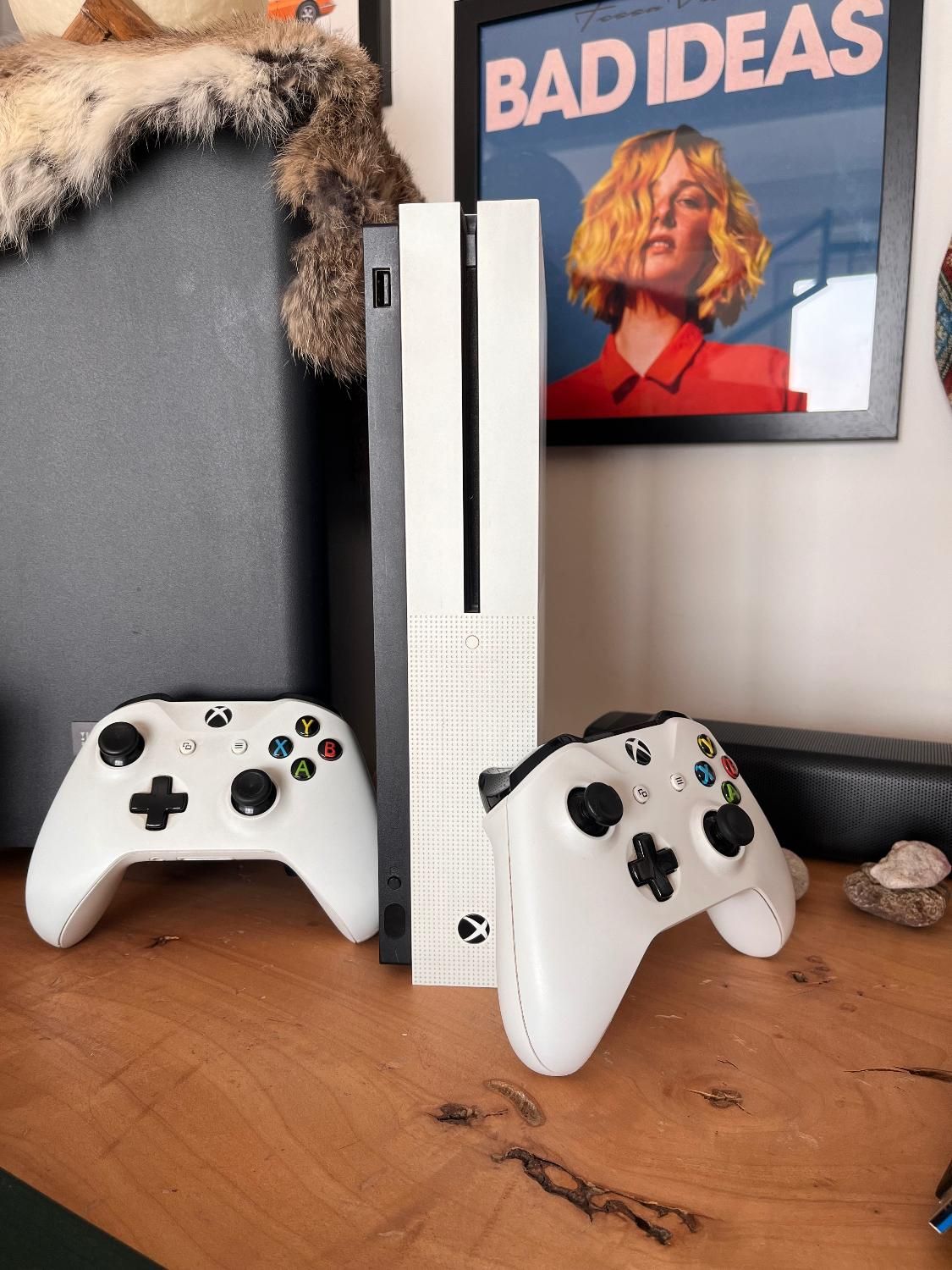 Xbox one s ۲ترابایت ۲ دسته|کنسول، بازی ویدئویی و آنلاین|تهران, شریف|دیوار