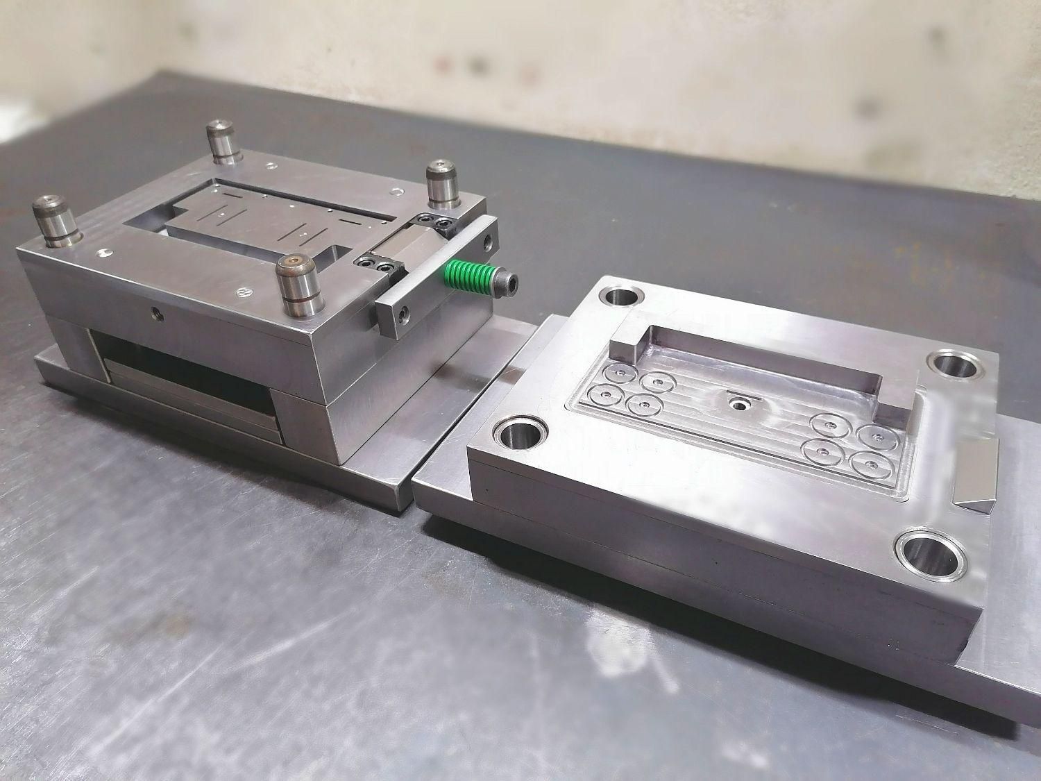 قالب سازی ، تزریق پلاستیک و...|خدمات پیشه و مهارت|نیشابور, شهید بهشتی|دیوار