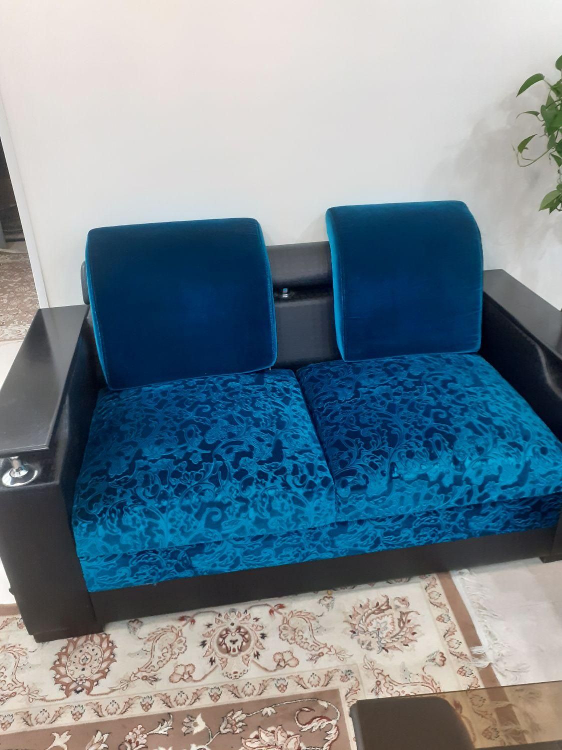 باسلام یکدست مبل راحتی ۷نفره عالی و شیک ۹/۵۰۰|مبلمان خانگی و میز عسلی|تهران, شهرک صدرا|دیوار