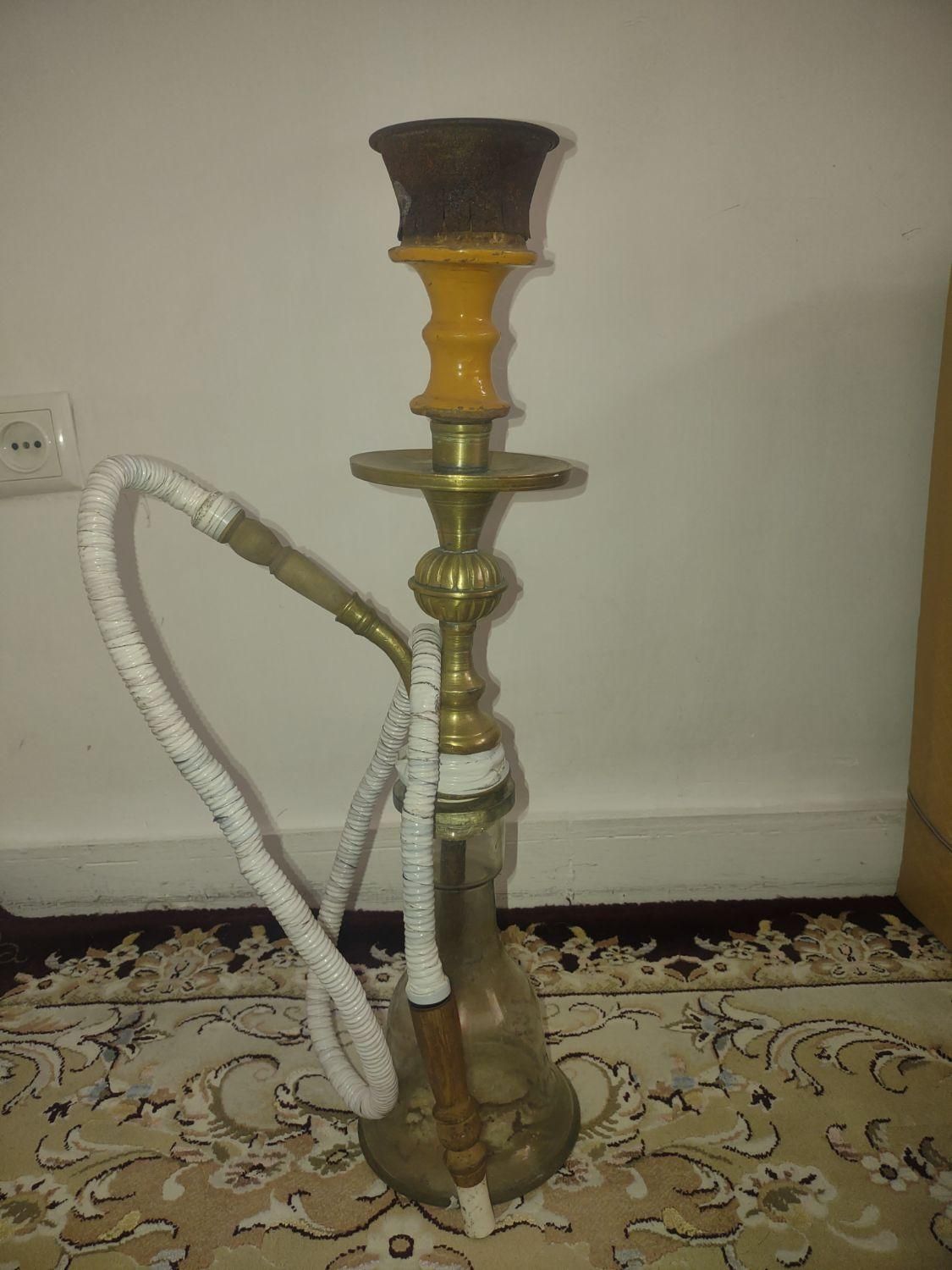 قلیان برنجی|کلکسیون اشیاء عتیقه|تهران, امامزاده حسن(ع)|دیوار