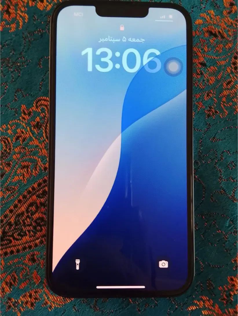 اپل iPhone 13 با حافظهٔ ۱۲۸ گیگابایت قیمت توافقی|موبایل|تبریز, |دیوار
