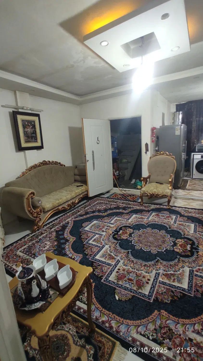 فروش آپارتمان ۶۵ متری ۲ خوابه طبقه ۳ در گاز|فروش آپارتمان|مشهد, گاز|دیوار