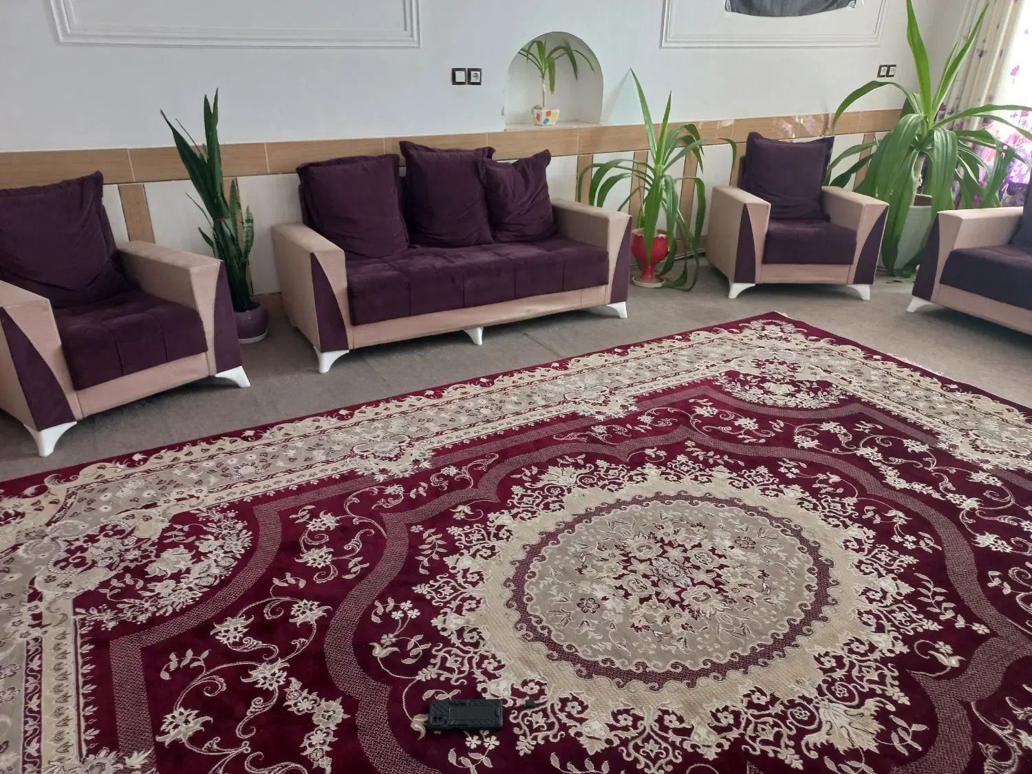 فروش مبل در حدنو فقط به قیمت ارزان ۱۵میلیون|مبلمان خانگی و میز عسلی|شیراز, شهرک قمشه|دیوار