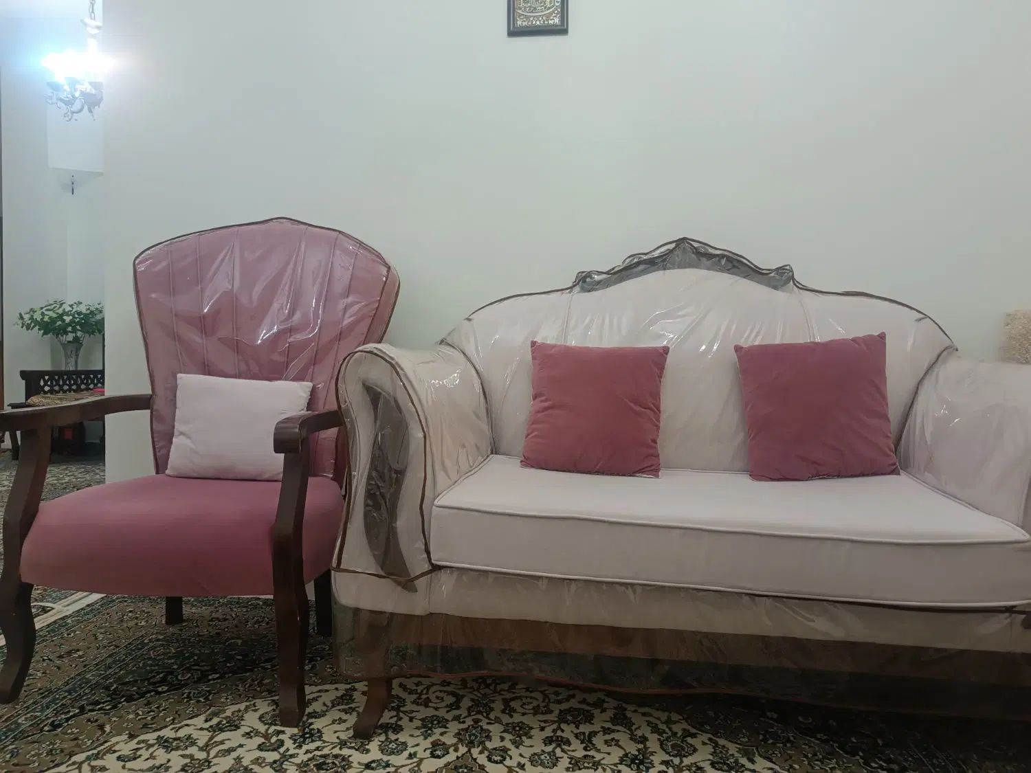 مبل 7نفره  کلاسیک طرح فرانسوی روکش ترک 55 ملیون|مبلمان خانگی و میز عسلی|تهران, خانی‌آباد|دیوار