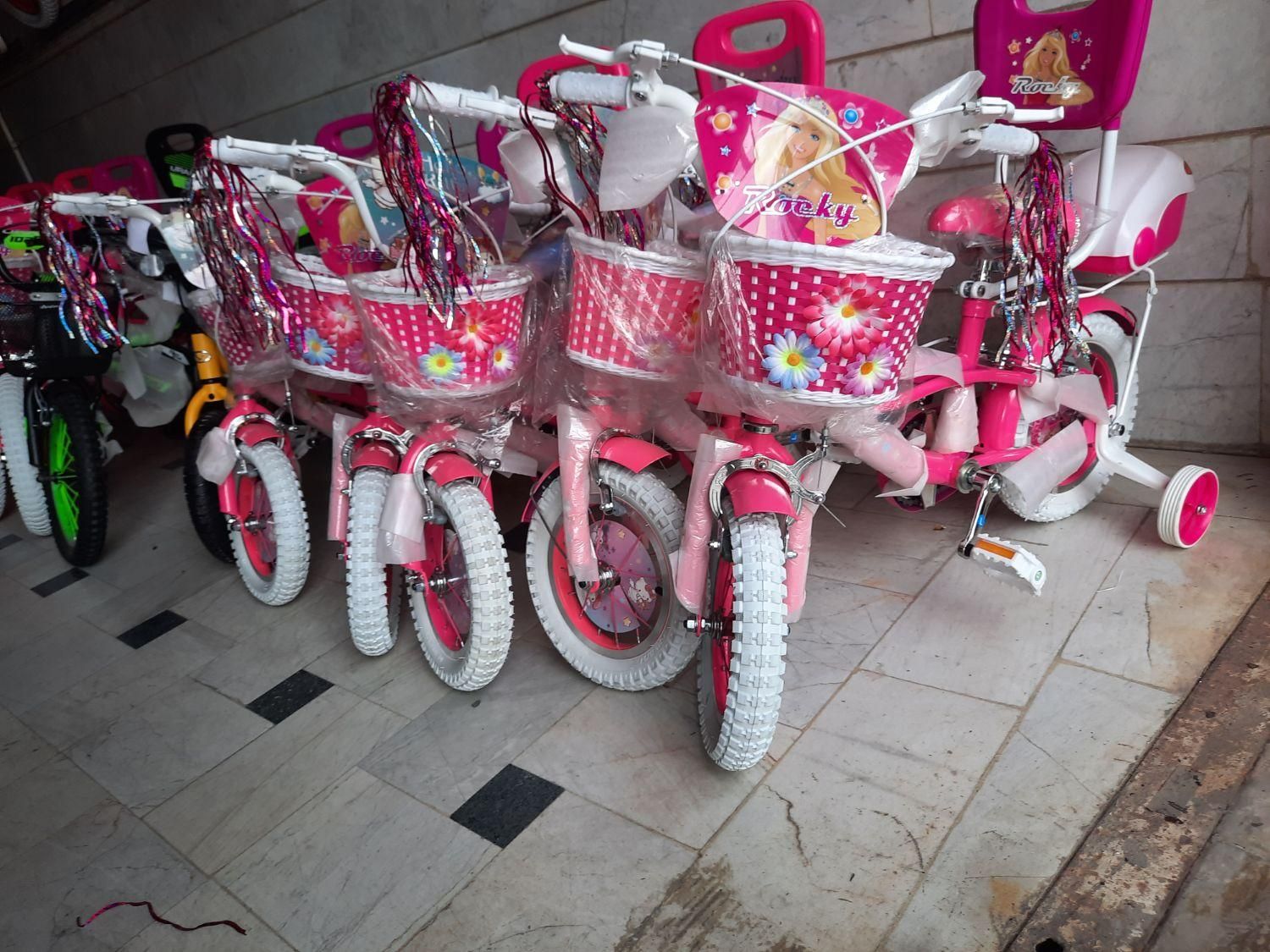 دوچرخه صورتی 12و16 poles(جهان دوچرخ قم)|دوچرخه، اسکیت، اسکوتر|ساوه, |دیوار