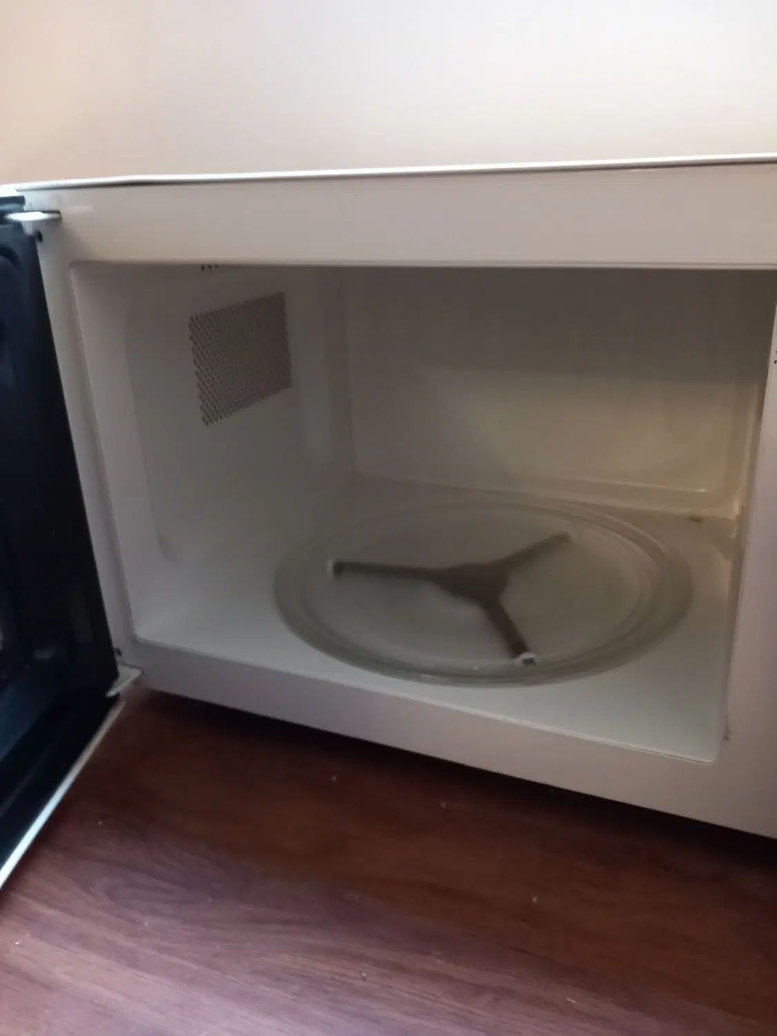 مایکروفر ال جی LG اصل کره مدل Little Chef|اجاق گاز و لوازم برقی پخت‌وپز|تهران, مهران (سیدخندان)|دیوار