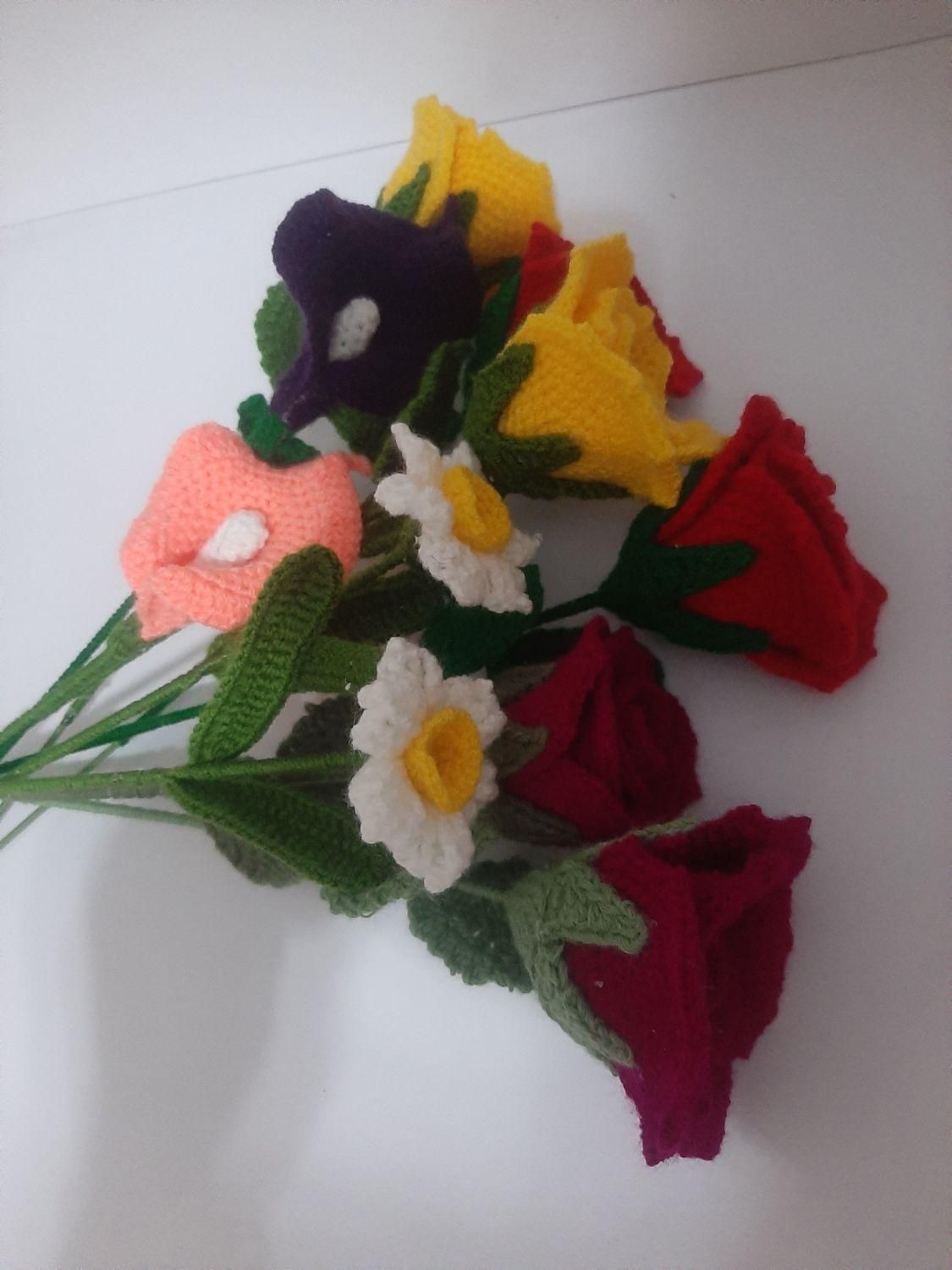گل  رز بافتنی بهترین جایگزین برای گل های طبیعی .|گل مصنوعی|کاشان, فاز ۱ ناجی آباد|دیوار