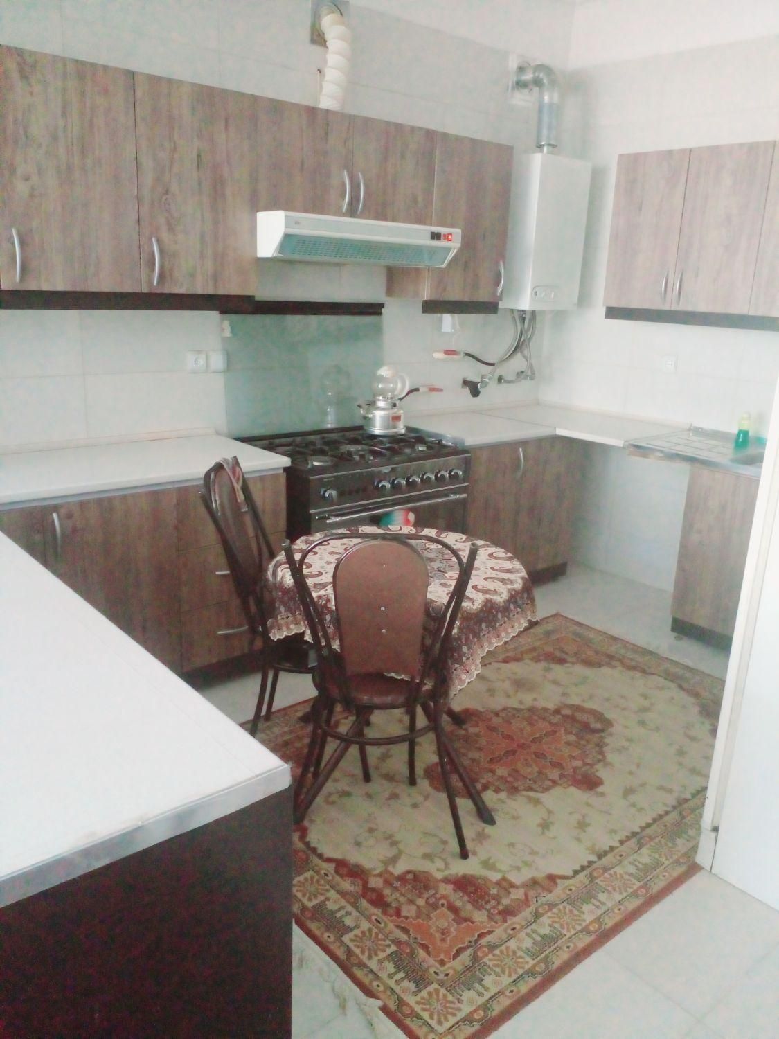 سوئیت همکف با حیاط و پارکینگ درمرکزشهر|اجارهٔ کوتاهمدت آپارتمان و سوئیت|یزد, |دیوار