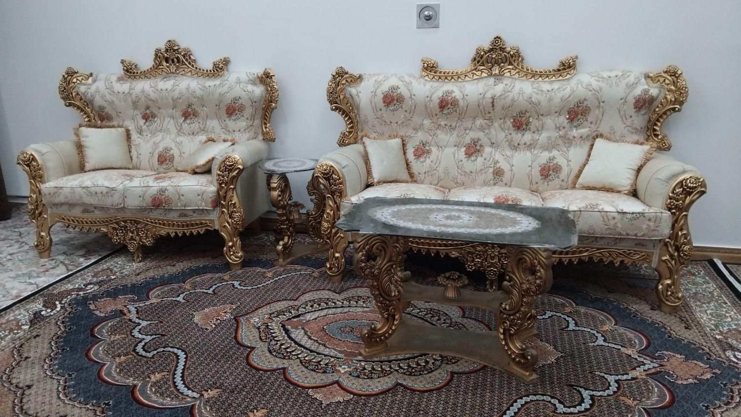 مبل ۹ نفره با عسلی  در حد نو|مبلمان خانگی و میز عسلی|مشگین شهر, |دیوار