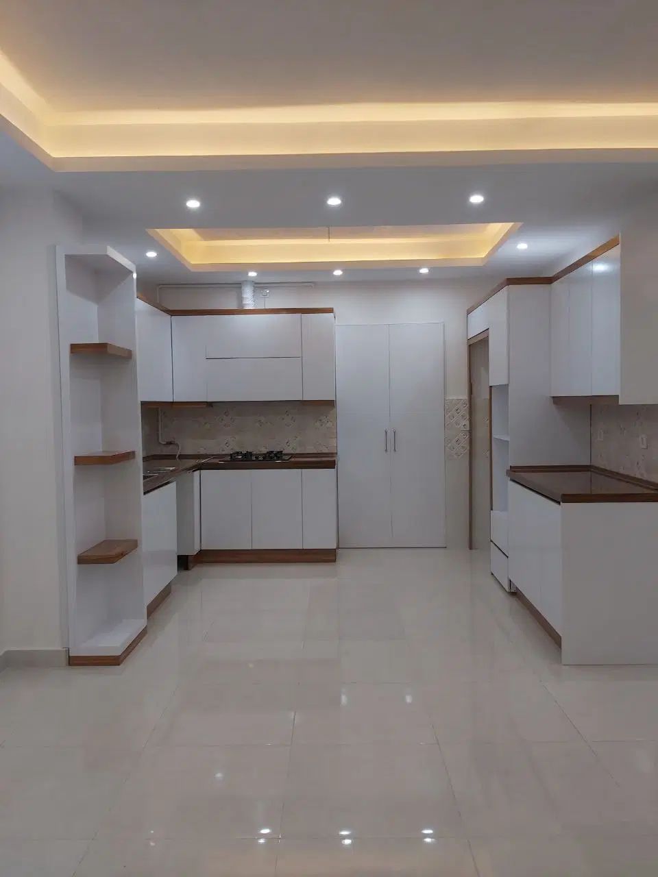 فروش آپارتمان ۱۷۰ متری ۳ خواب سند دار|فروش آپارتمان|رشت, حافظ آباد|دیوار
