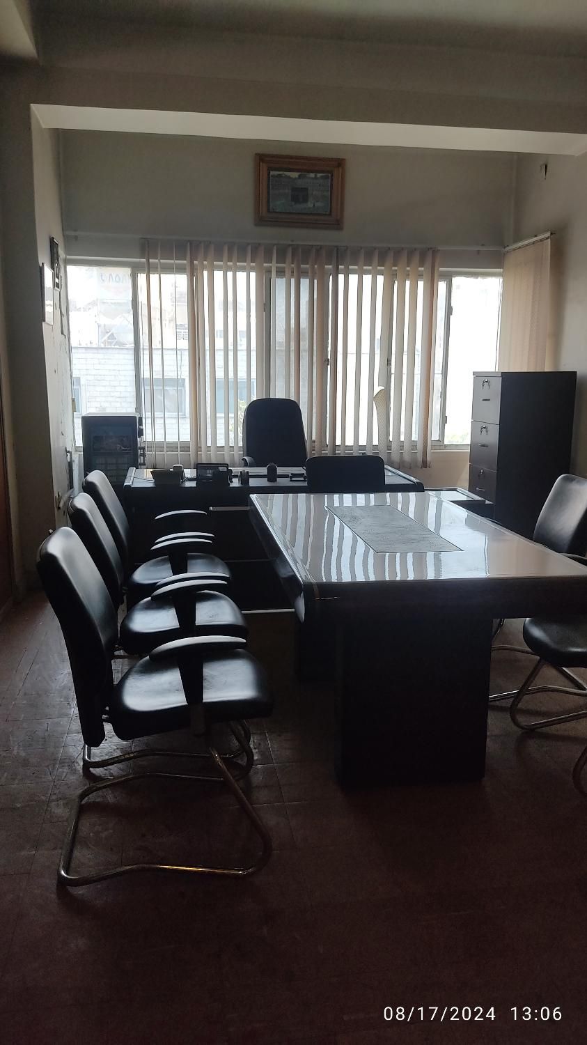 اجاره دفتر روزانه|اجارهٔ کوتاه‌مدت دفتر کار و فضای آموزشی|تهران, بهار|دیوار