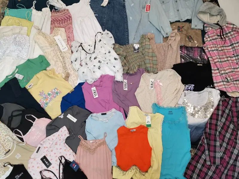 8 کیلو انواع لباس استوک و تک به صورت عمده|لباس|رشت, نامجو|دیوار