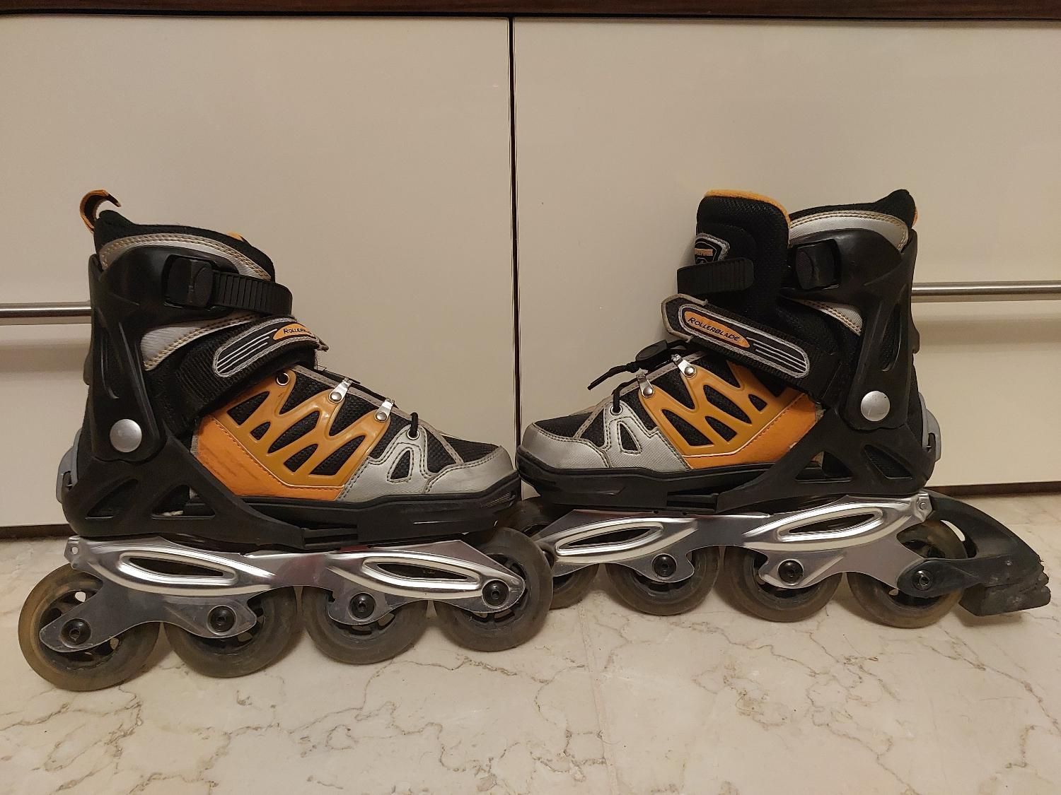 کفش اسکیت ROLLERBLADE سایز۳۳-۳۶.۵|دوچرخه، اسکیت، اسکوتر|تهران, جنت‌آباد شمالی|دیوار