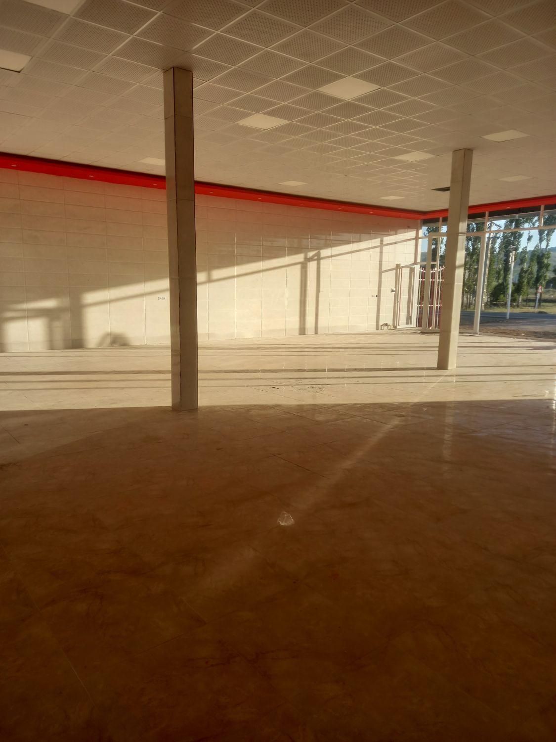 کاشی‌کاری سرامیک پله ونما|خدمات پیشه و مهارت|میانه, |دیوار