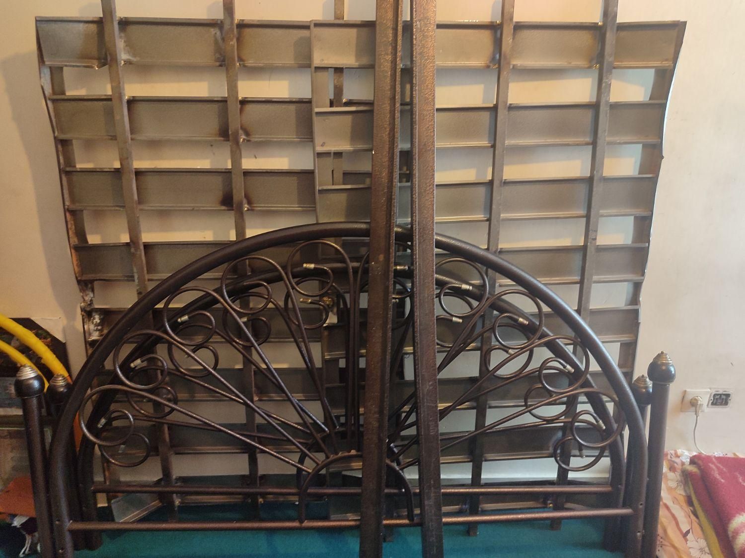 تخت خواب فلزی دونفره|تخت و سرویس خواب|ری, ملکآباد|دیوار