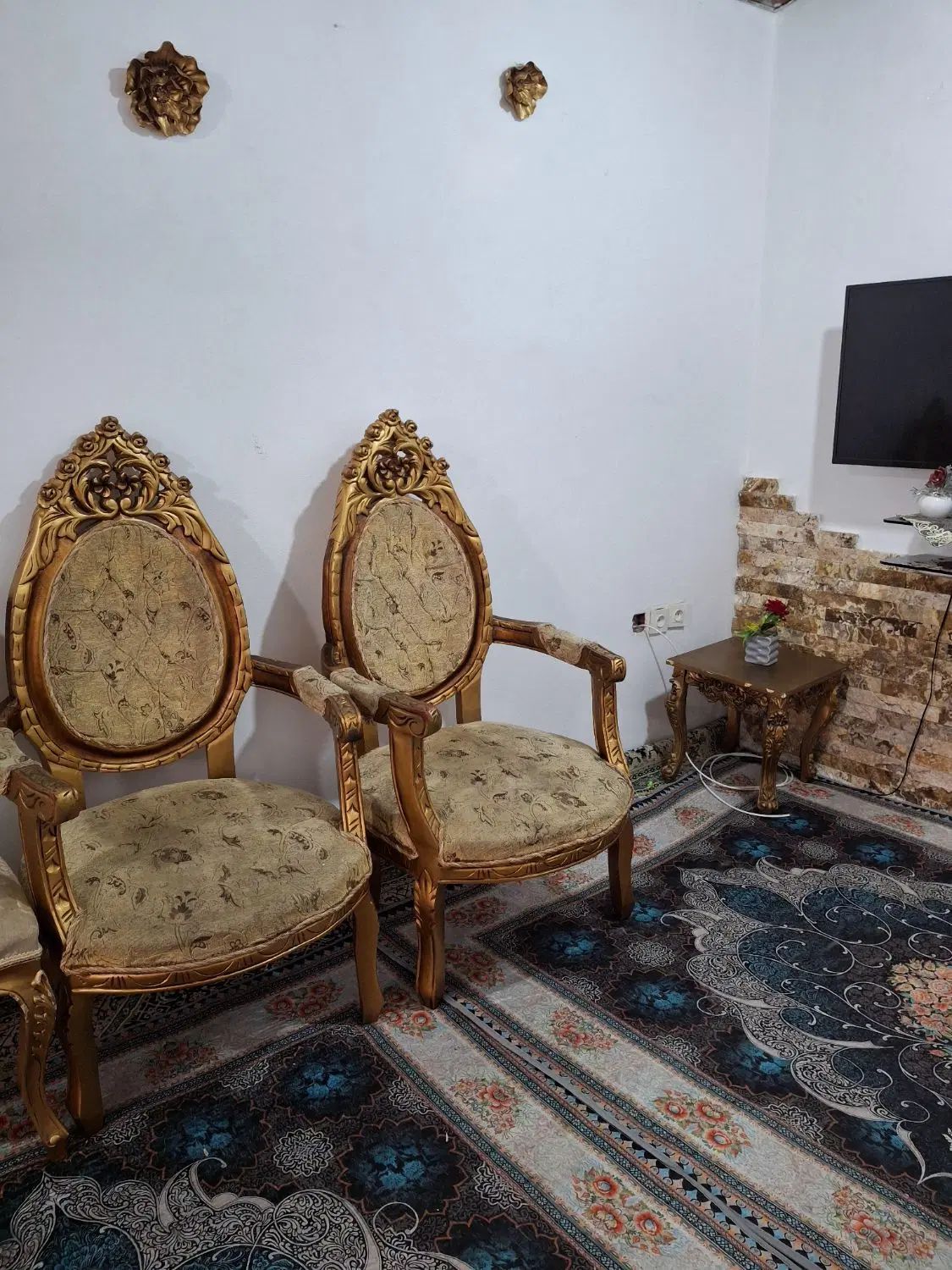 میزنهار‌خوری‌با‌صندلی‌۳نفره‌همراه‌مبل‌میزعسلی|میز و صندلی غذاخوری|سلمان‌شهر, |دیوار