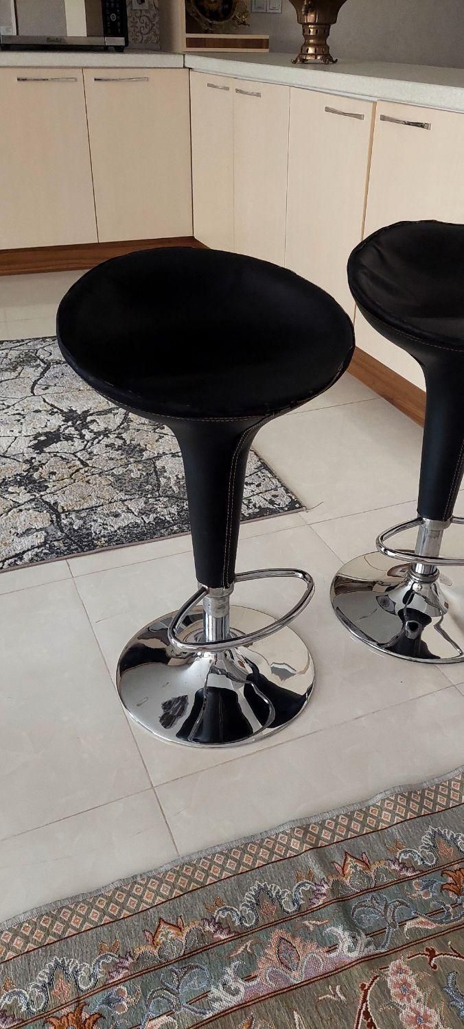 دو عدد صندلی اپن|صندلی و نیمکت|مشکیندشت, |دیوار