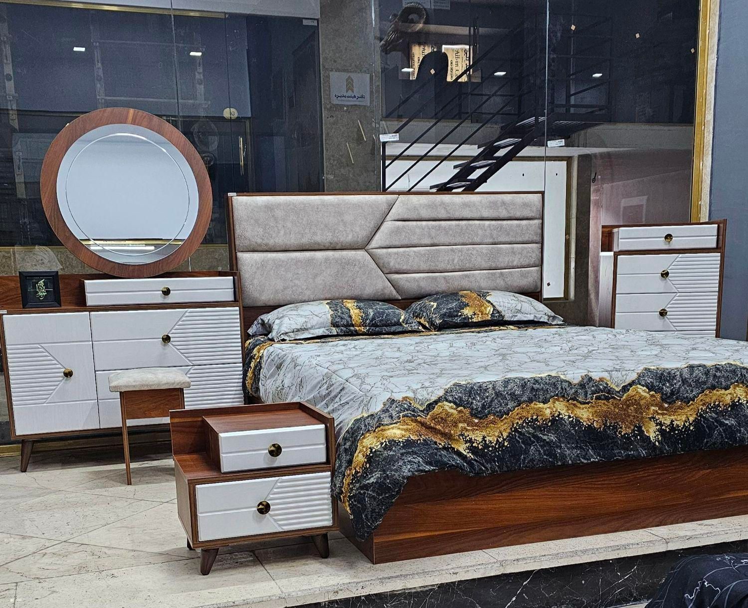 تخت عروس تشک هدیه|تخت و سرویس خواب|رشت, استقامت ۱|دیوار