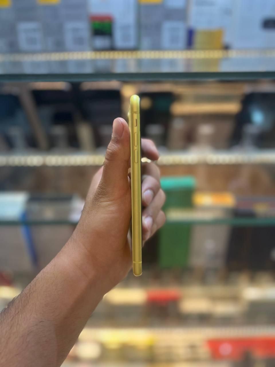 اپل iPhone 11 با حافظهٔ ۶۴ گیگابایت|موبایل|مشهد, احمدآباد|دیوار
