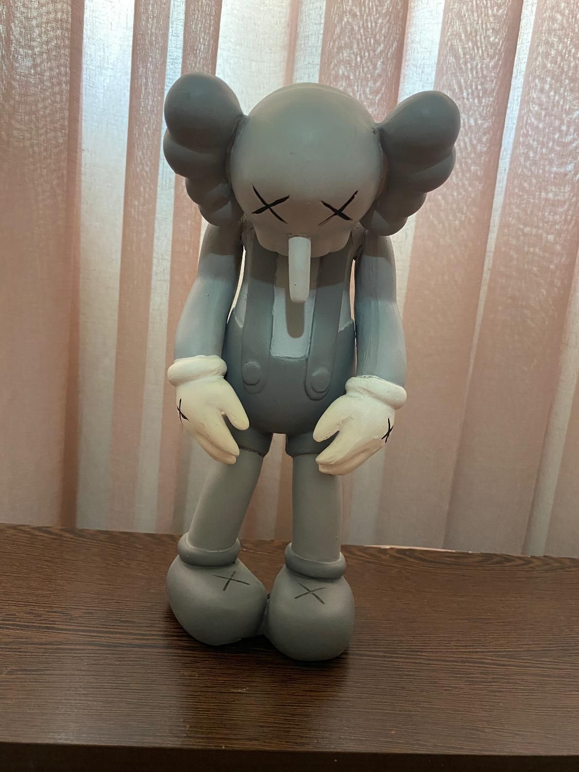 مجسمه فیگور KAWS|کلکسیون و سرگرمی|تهران, عباس‌آباد|دیوار
