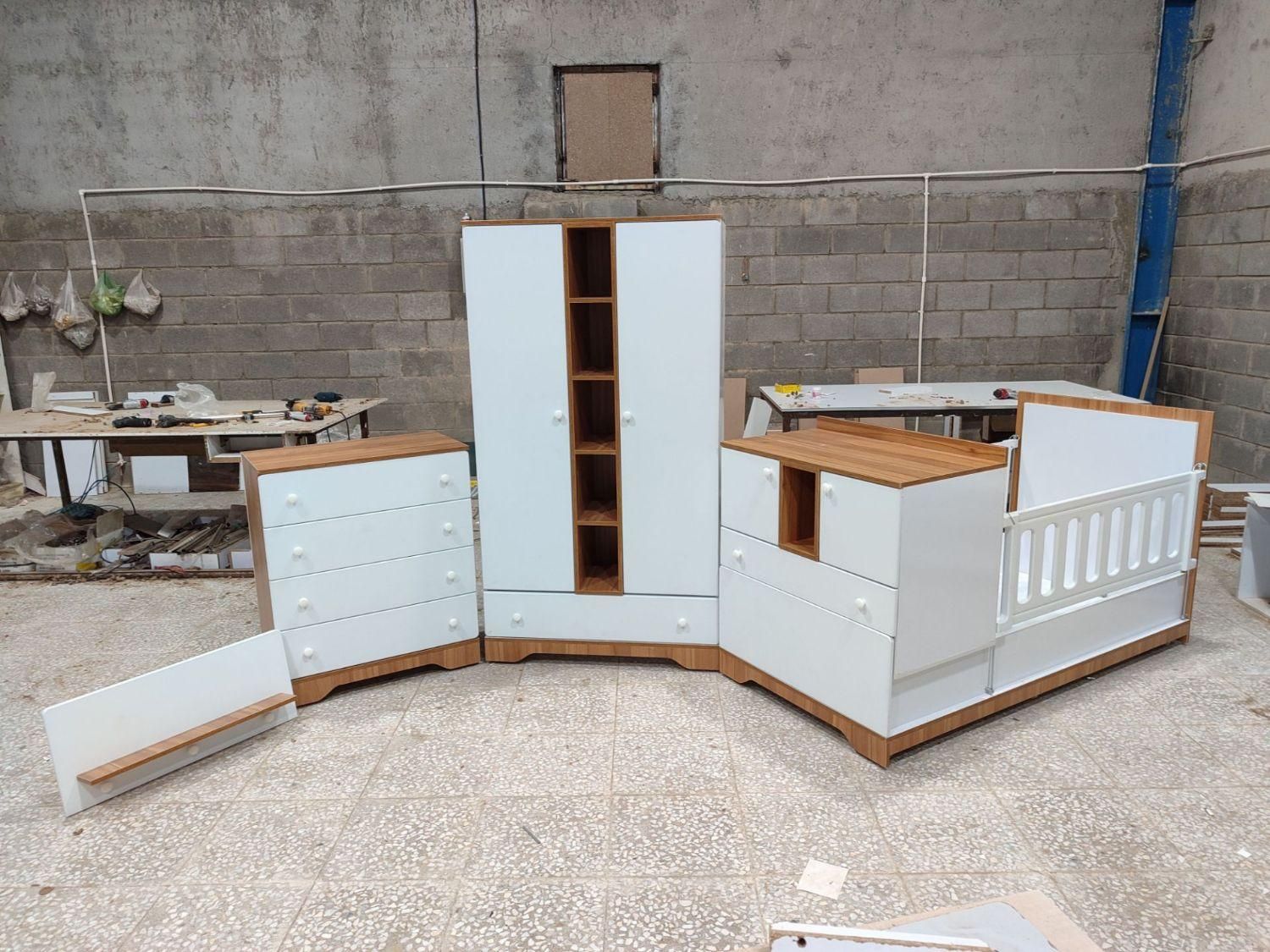 تخت دومنظوره جدیدزیبا|تخت و سرویس خواب|رشت, استقامت ۱|دیوار