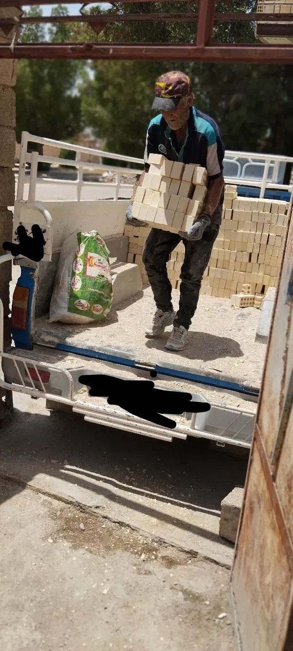 نیاز مندم به کارگر ساده در انبار مصالح ساختمانی|استخدام صنعتی، فنی، مهندسی|بندر ماهشهر, |دیوار