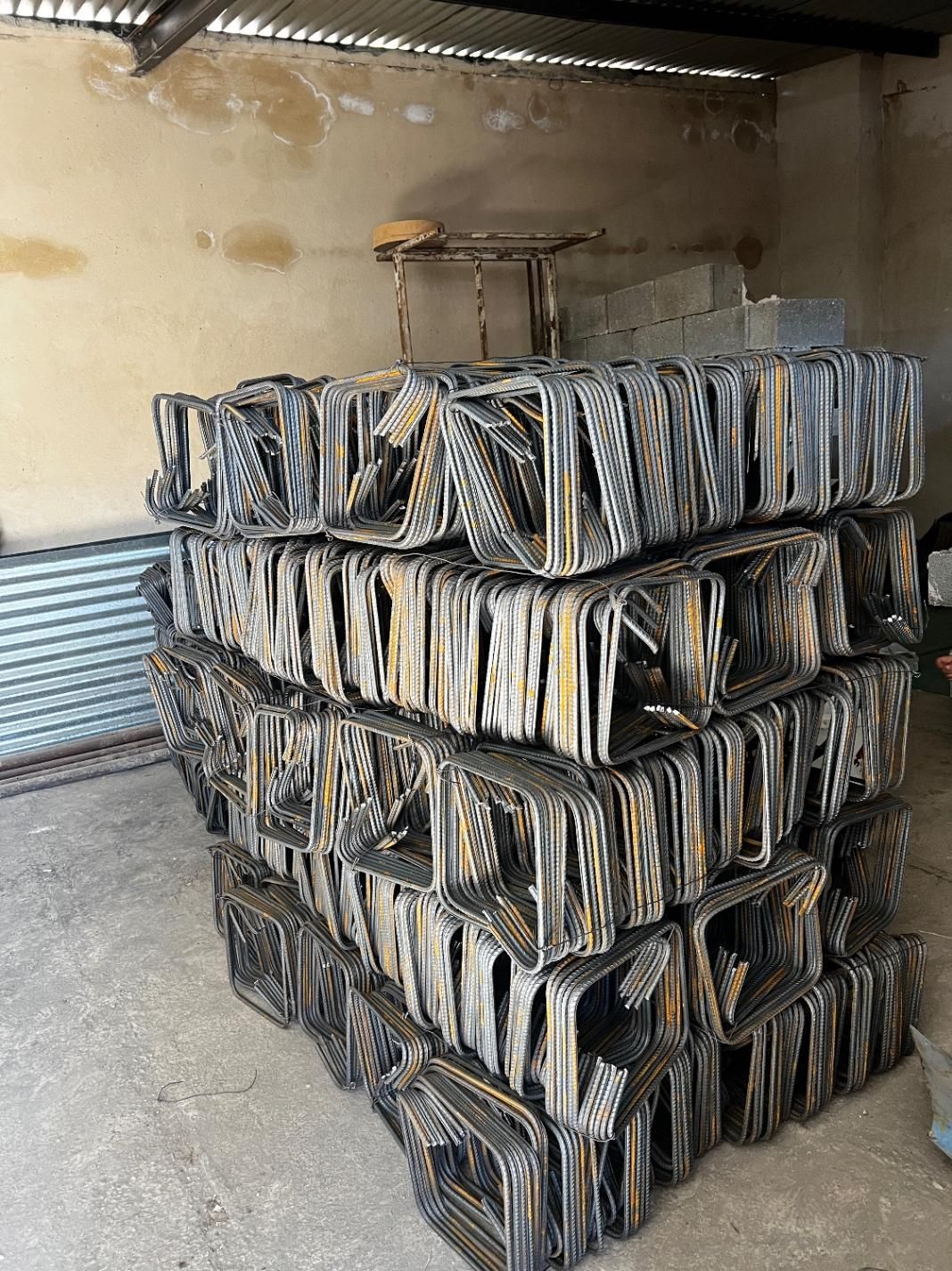 میلگرد ، خاموت ، آهن|مصالح و تجهیزات ساختمان|شیراز, شهرک امیر کبیر|دیوار