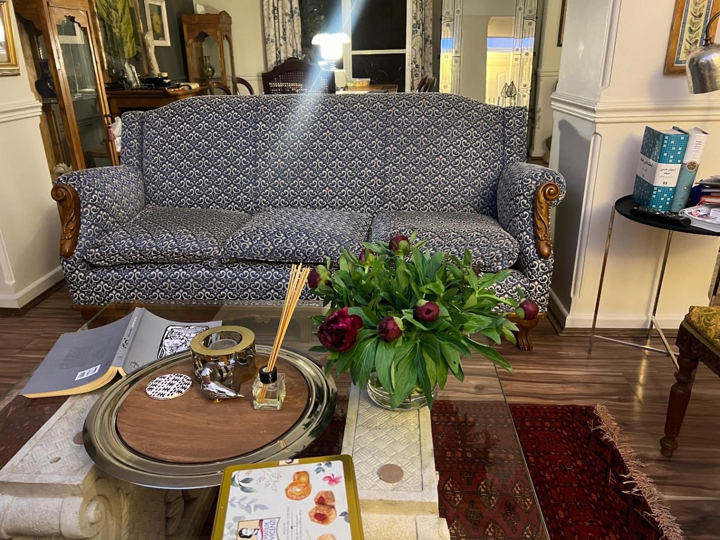 کاناپه سه نفره پارچه و چوب|مبلمان خانگی و میز عسلی|تهران, امانیه|دیوار