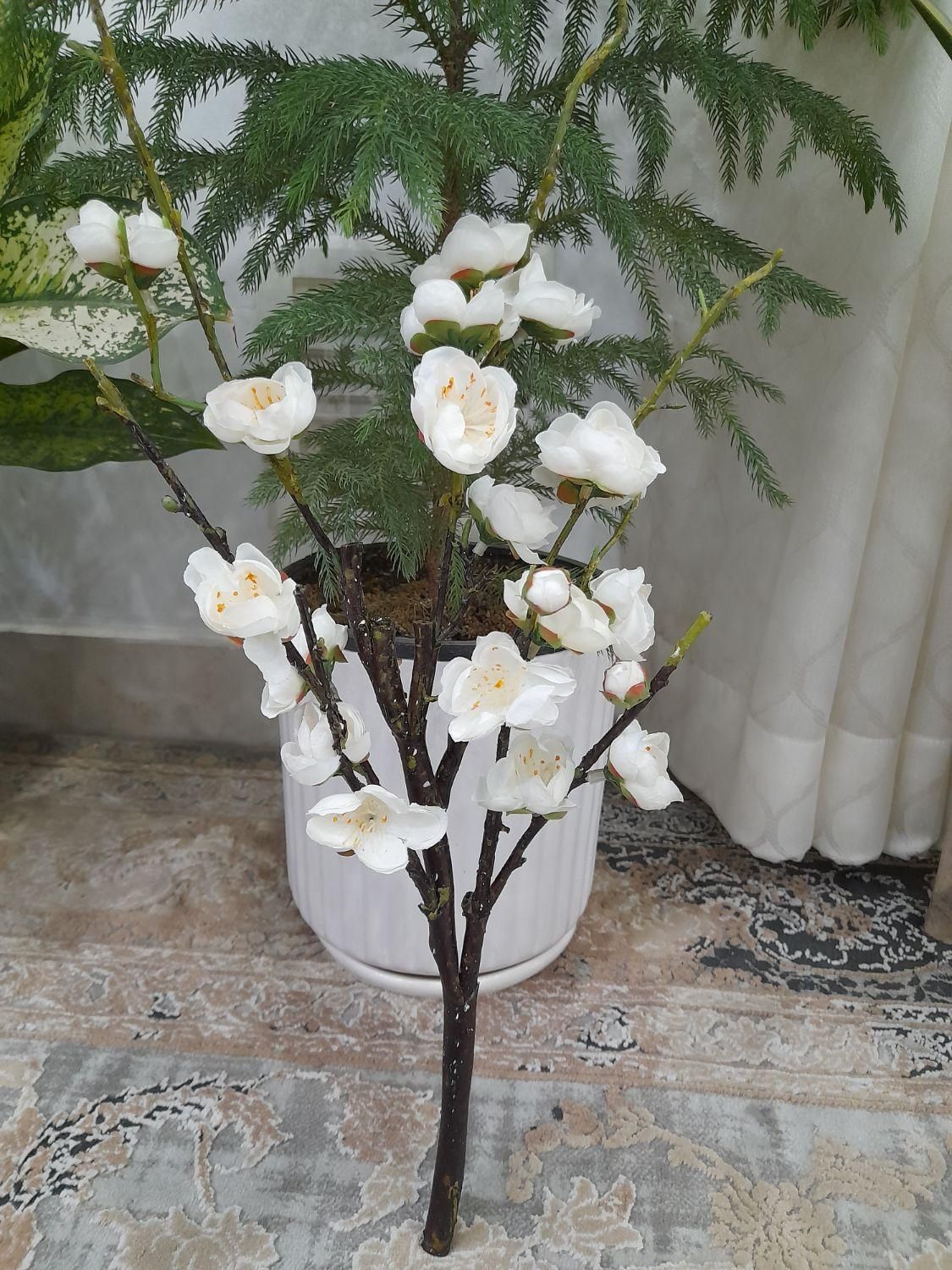 یک دسته شکوفه به ژاپنی|گل مصنوعی|نهاوند, |دیوار