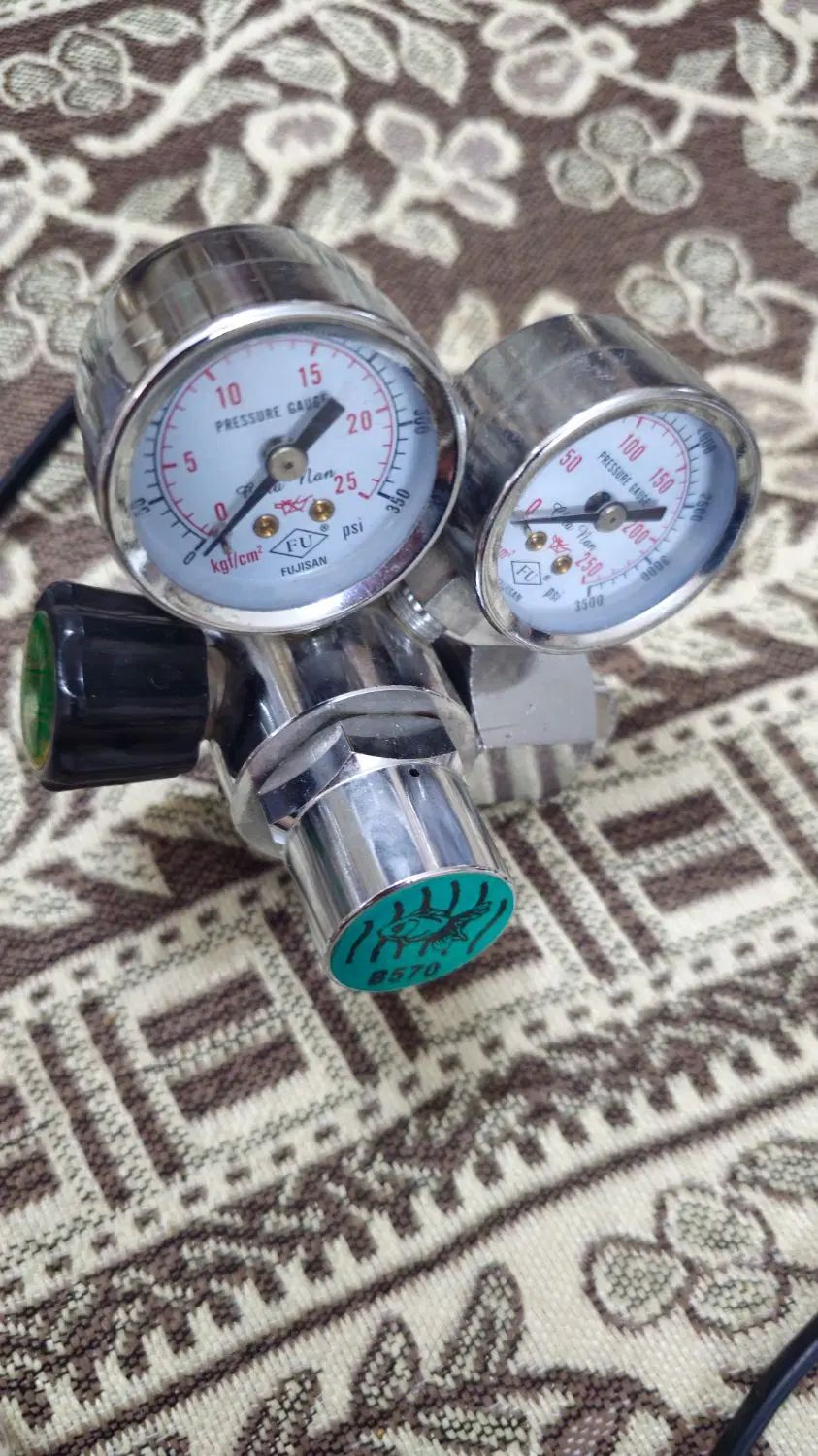 فیلتر سطلی و سبستم گاز co2  مانومتر اکواریوم پلنت|ماهی|تهران, مجیدیه|دیوار