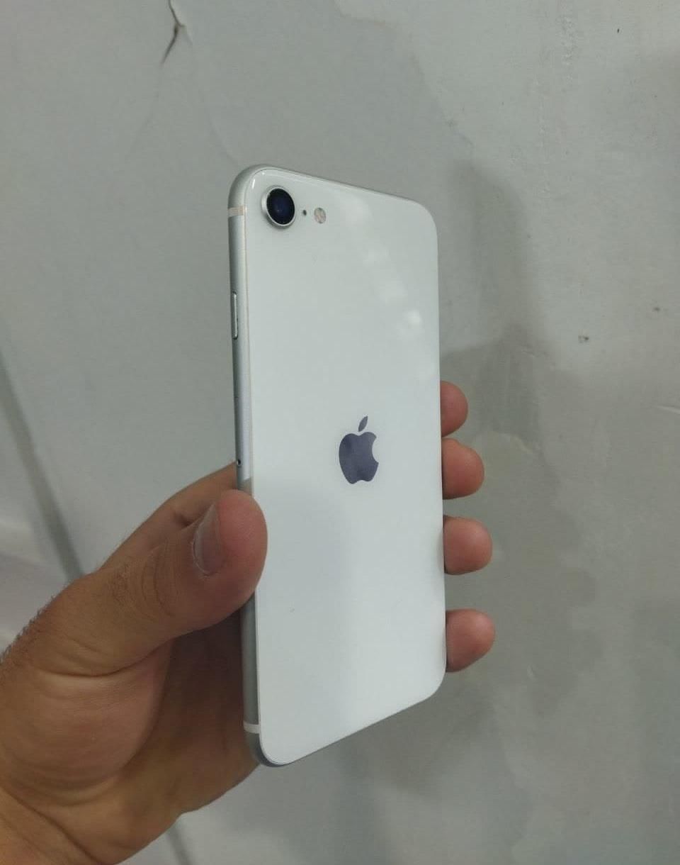 اپل iPhone SE (2020) سفید با حافظهٔ ۱۲۸ گیگابایت|موبایل|تهران, خلیج فارس|دیوار
