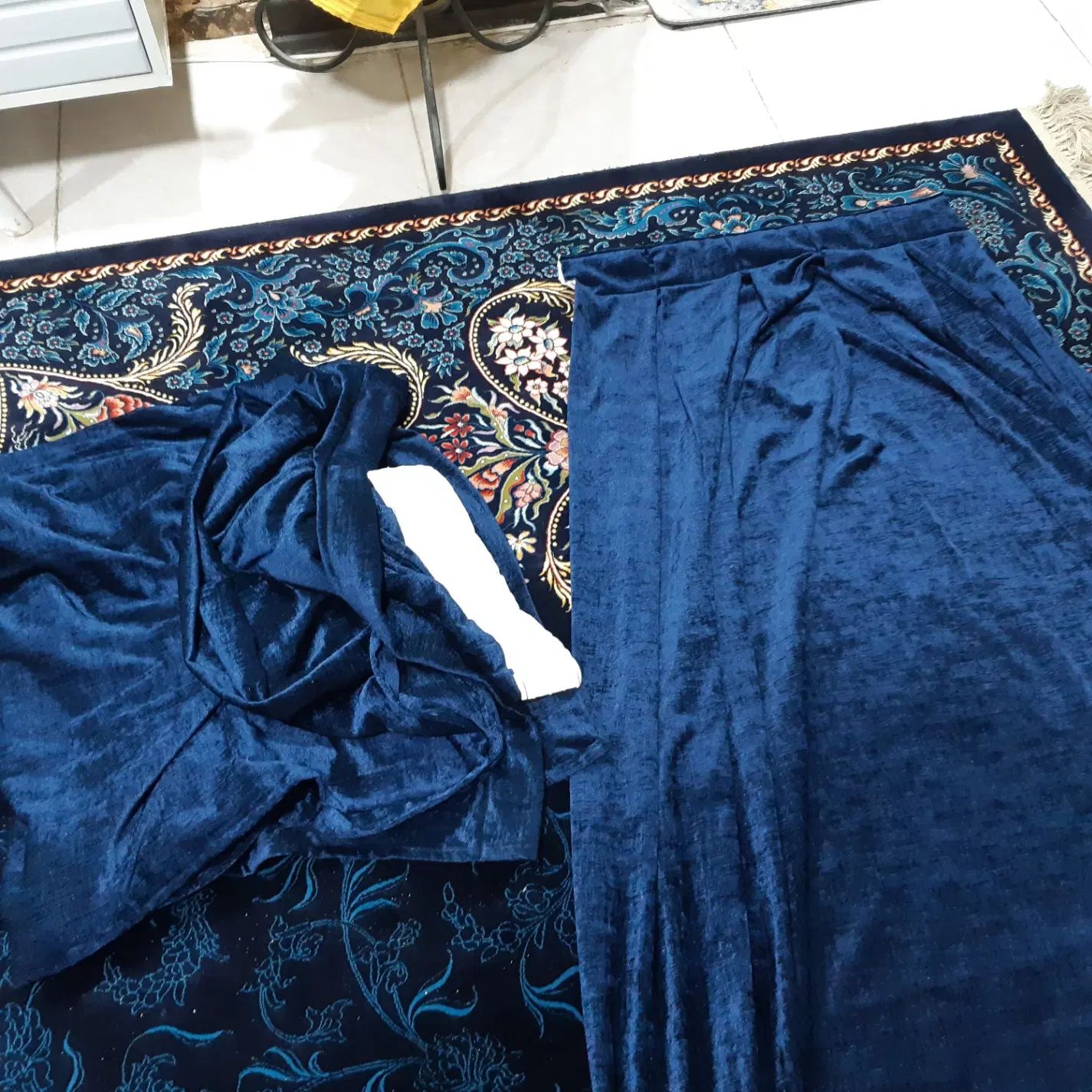 پادری و پرده مخمل|پادری|اصفهان, خانه اصفهان|دیوار