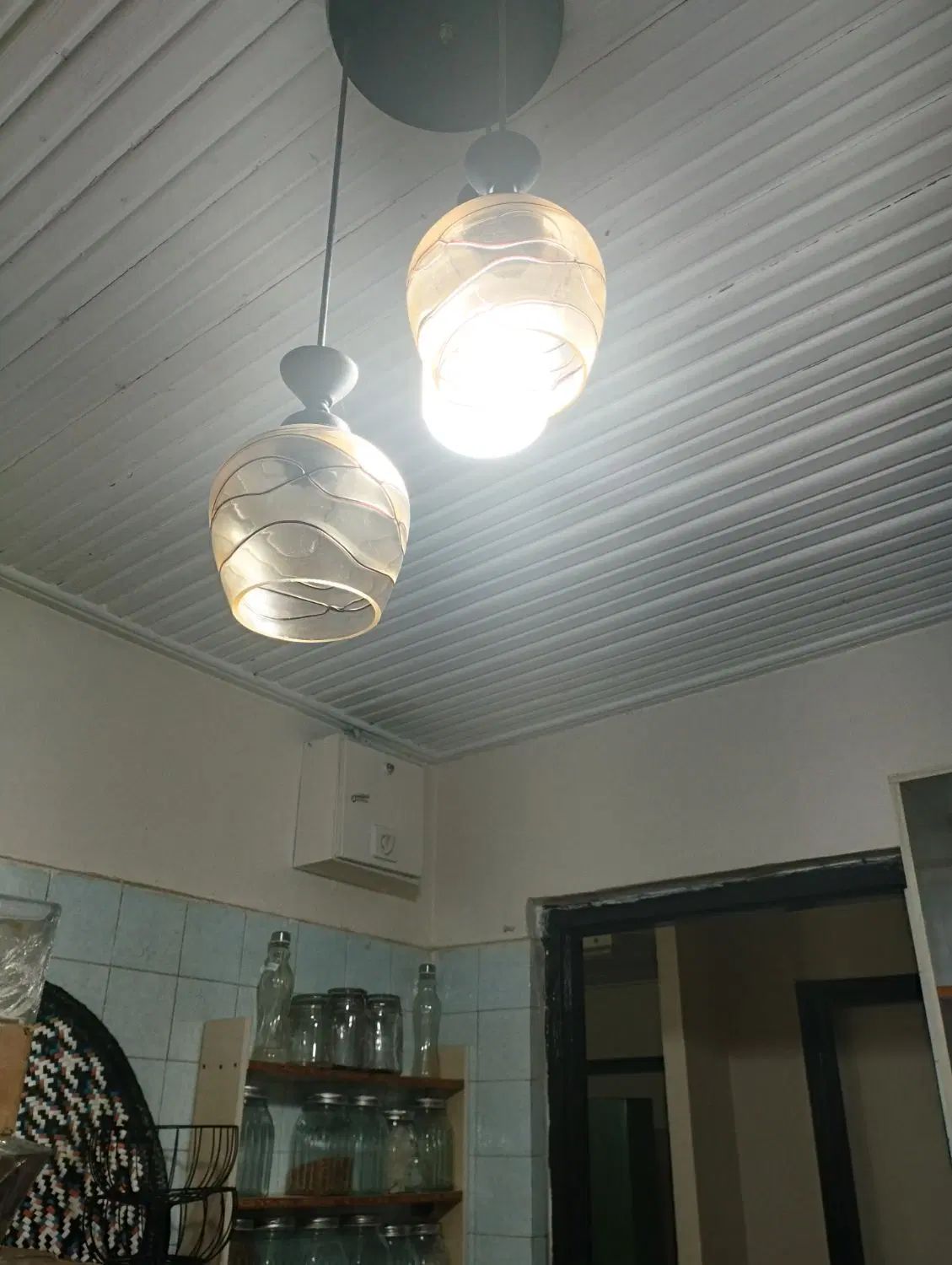 لوستر|لوستر و چراغ آویز|رشت, نیروی دریایی|دیوار