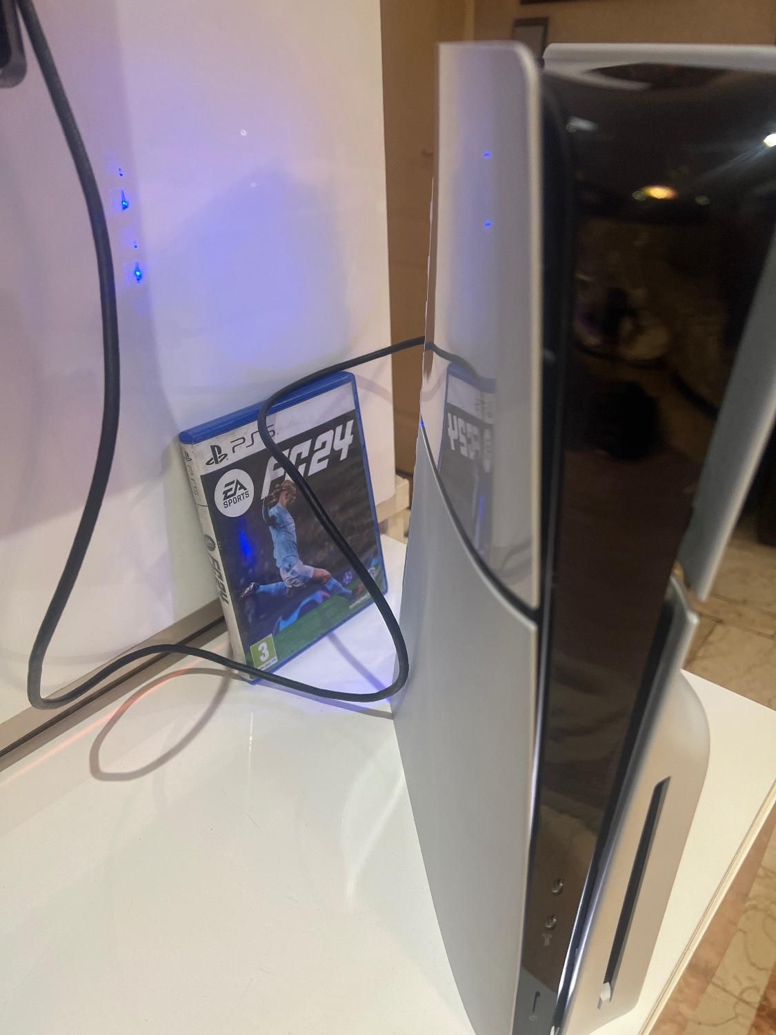 Ps5 با بازی و دو دسته و فن|کنسول، بازی ویدئویی و آنلاین|تهران, ارامنه|دیوار