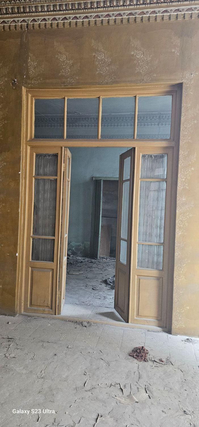 330 متر با حیاط بنای فوق معماری نوستالوژی دربست|فروش خانه و ویلا|تهران, فلسطین (میدان انقلاب)|دیوار